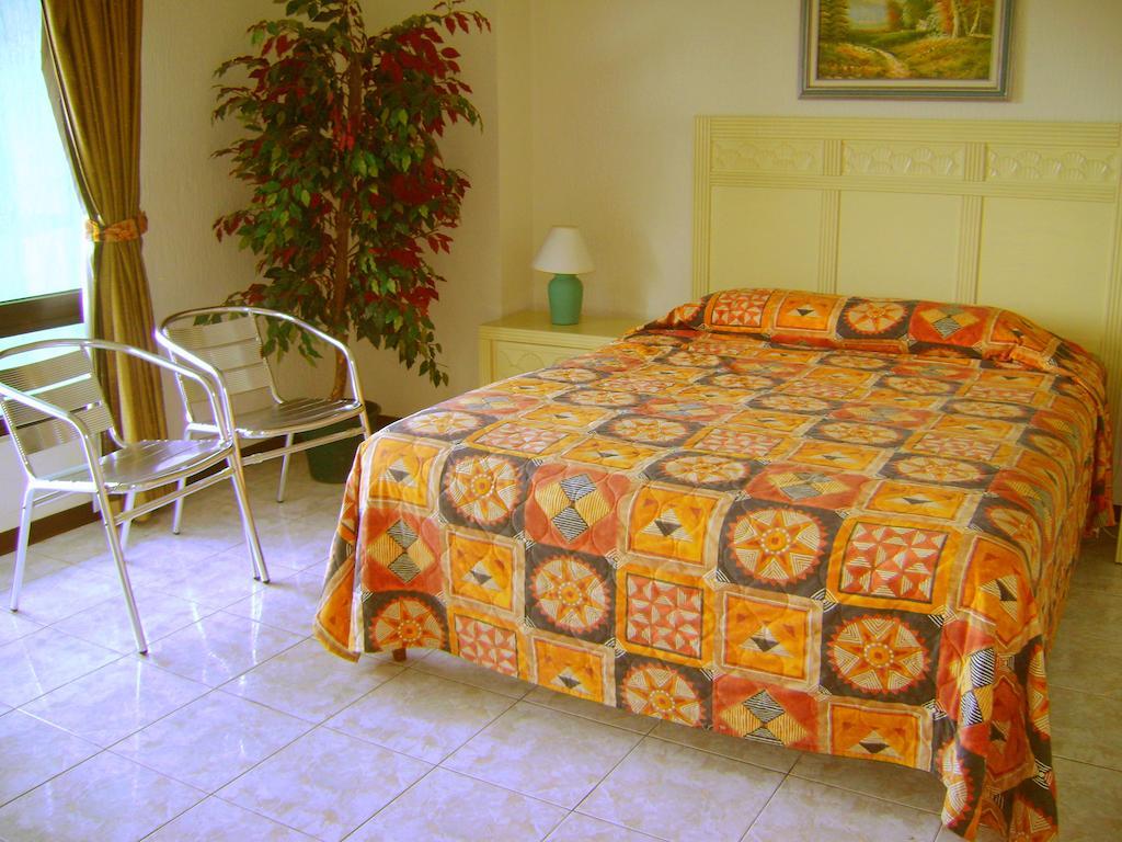 Hotel La Riviera De Atitlan Panajachel Bilik gambar